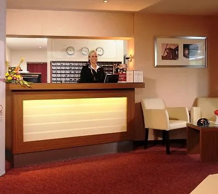 Leonardo Airport Berlin Brandenburg 3*