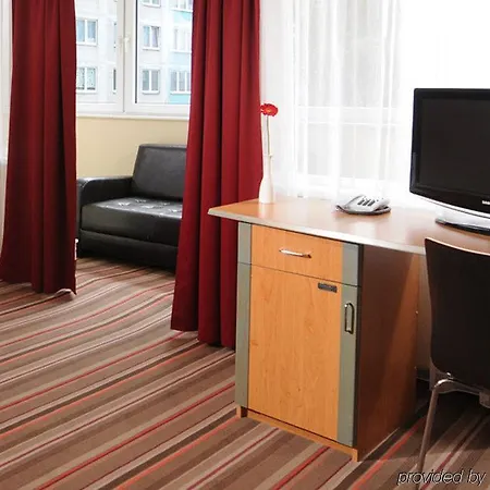 Leonardo Airport Berlin Brandenburg Отель 3*